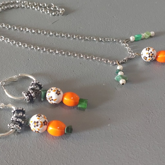 Handmade Jewelry Set Necklace/Hoop Dangle Earrings - Picture 5 of 5